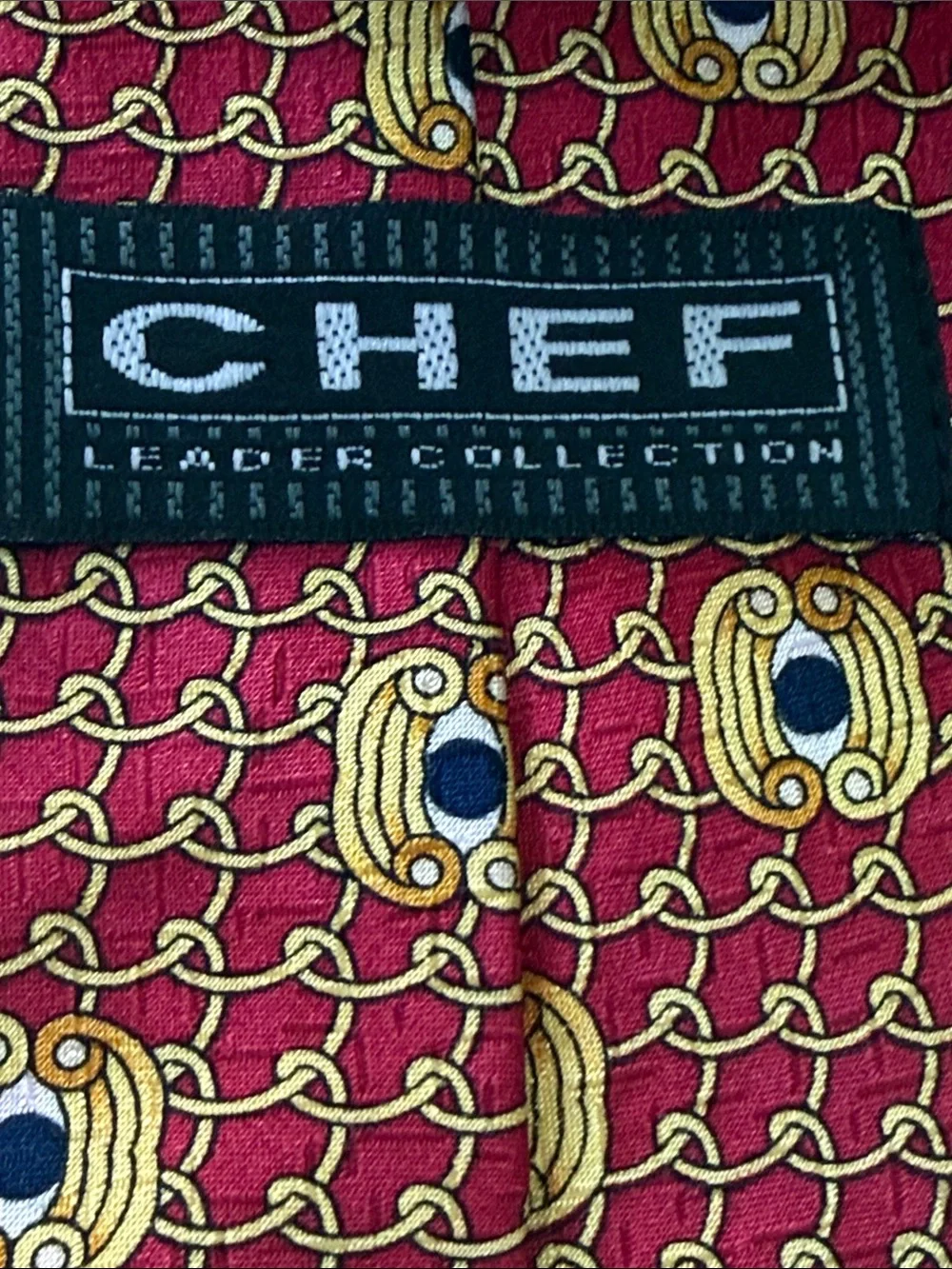 CHEF Elegant Red Chain-Pattern Men's Neck Tie with Gold Motifs Hand Made Silk